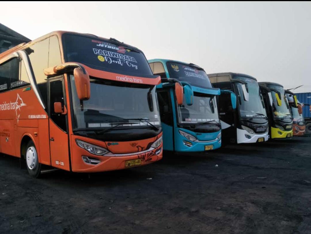 Harga Sewa Bus Pariwisata Terbaik Di Bogor 081290070828