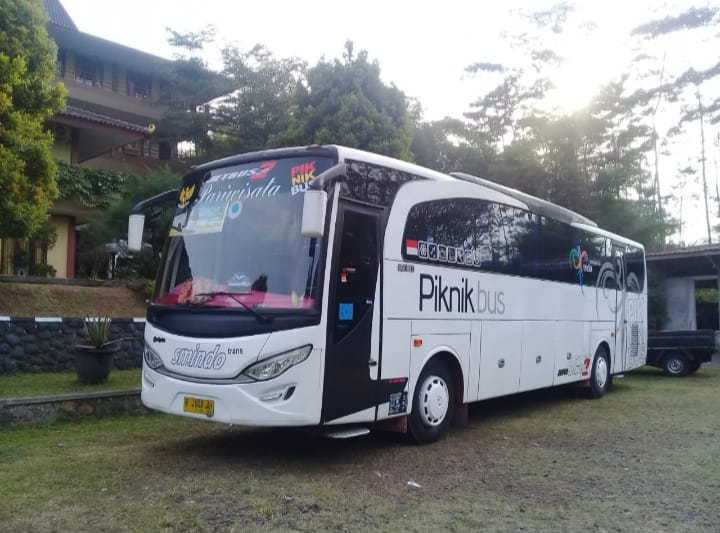 Layanan Sewa Bus Pariwisata Murah Di Jakarta 081290070828